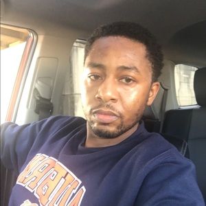 Meet your Posher, Larry